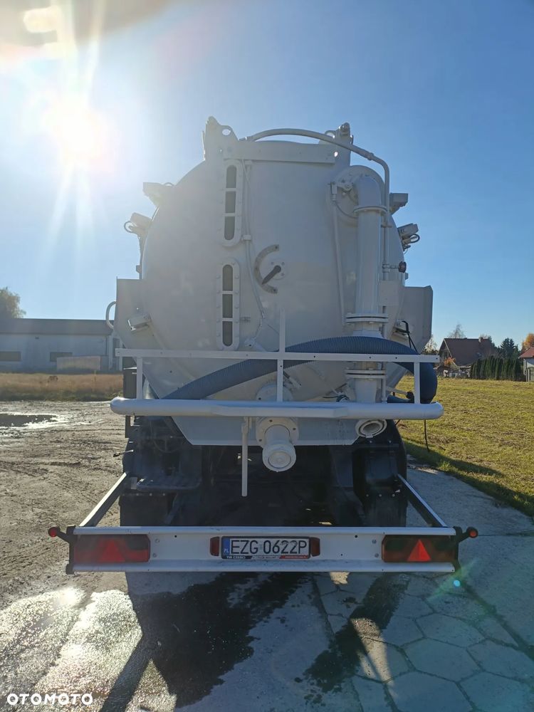 Mercedes-Benz AXOR - 5