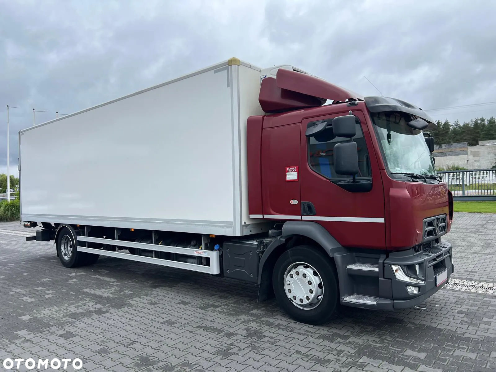 Renault D18 250 DTI 18T CHŁODNIA+WINDA - 5