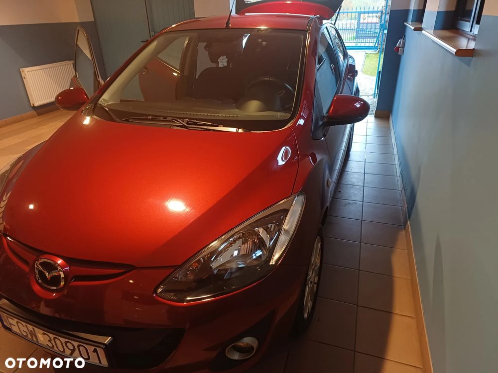 Mazda 2 1.5 Exclusive + - 1