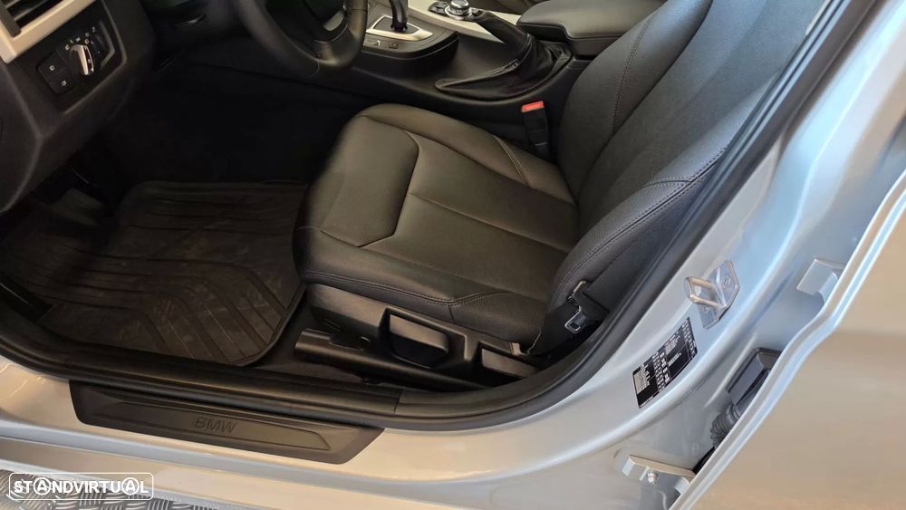 BMW 318 d Line Luxury Auto - 37
