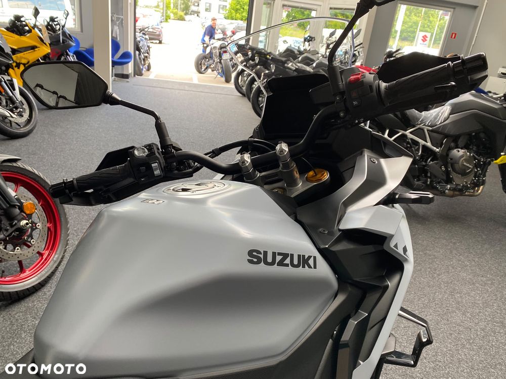 Suzuki GSX 1000 - 19