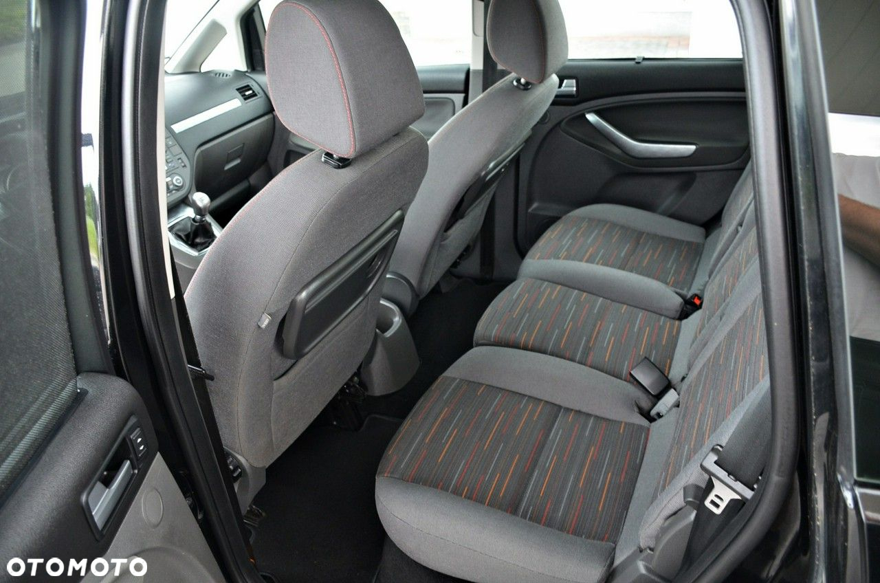 Ford C-MAX - 16