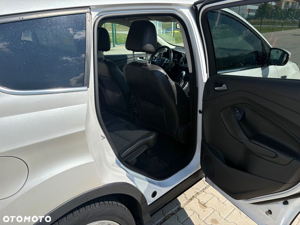 Ford Escape 2.0 EcoBoost AWD Titanium - 6