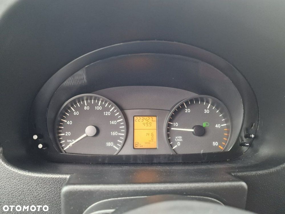 Mercedes-Benz Sprinter - 6