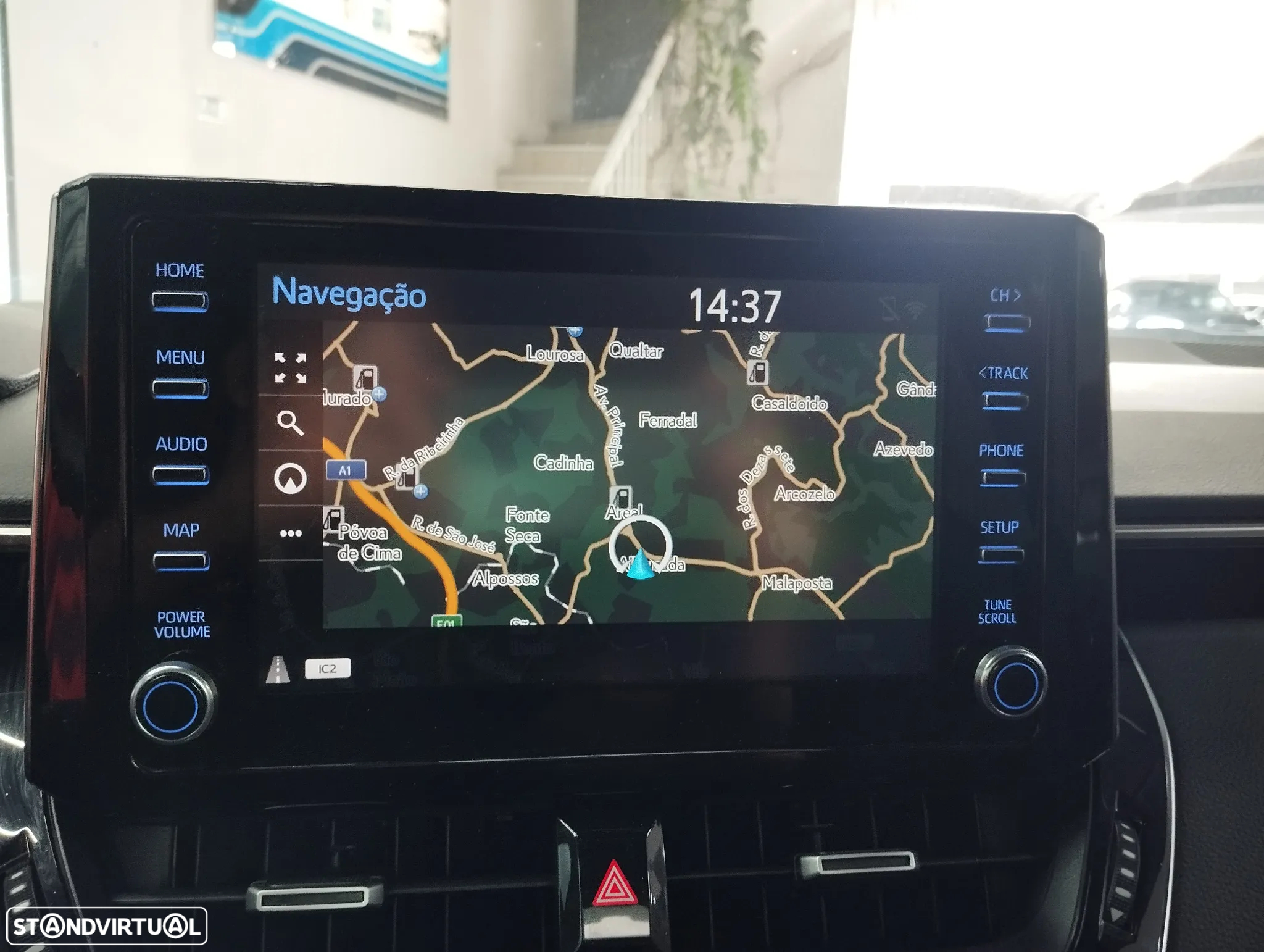 Toyota Corolla Touring Sports 1.8 Hybrid Comfort+P.Sport - 19