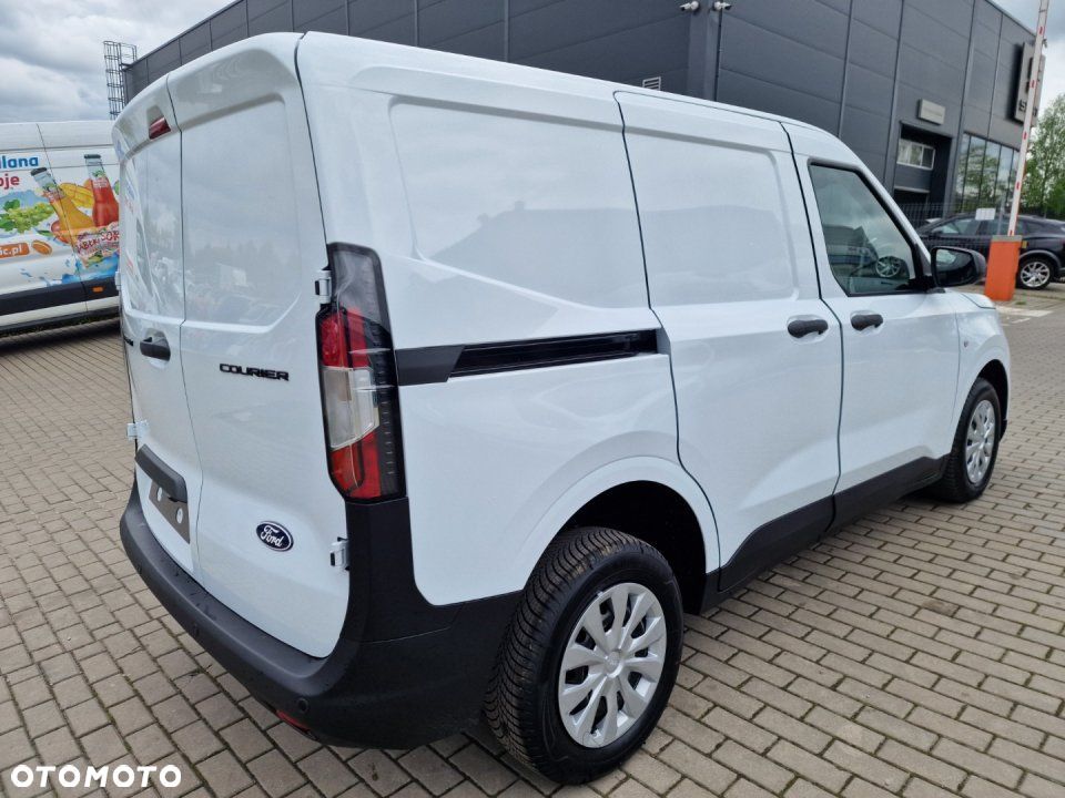 Ford Transit Courier - 5