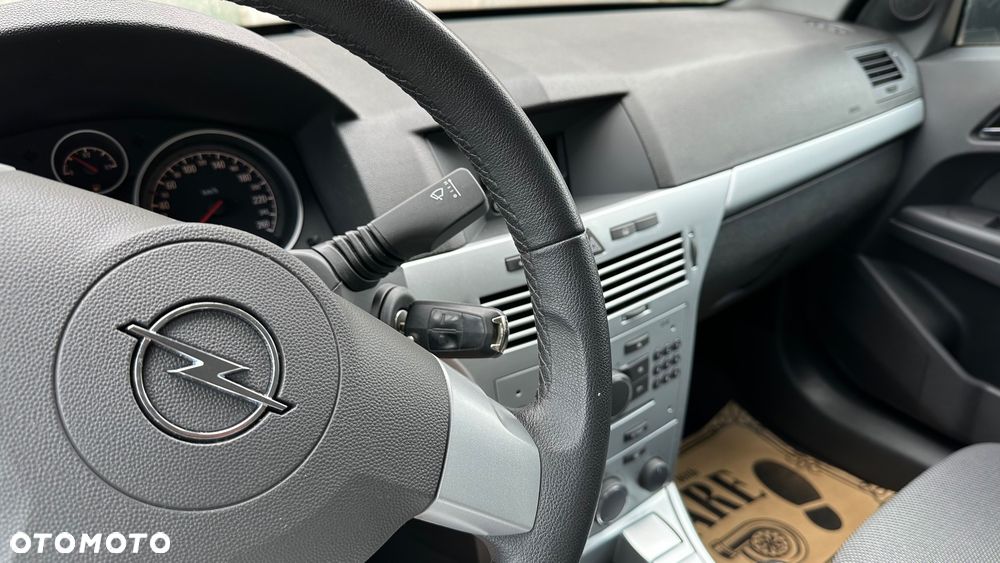 Opel Astra 1.6 Edition - 22