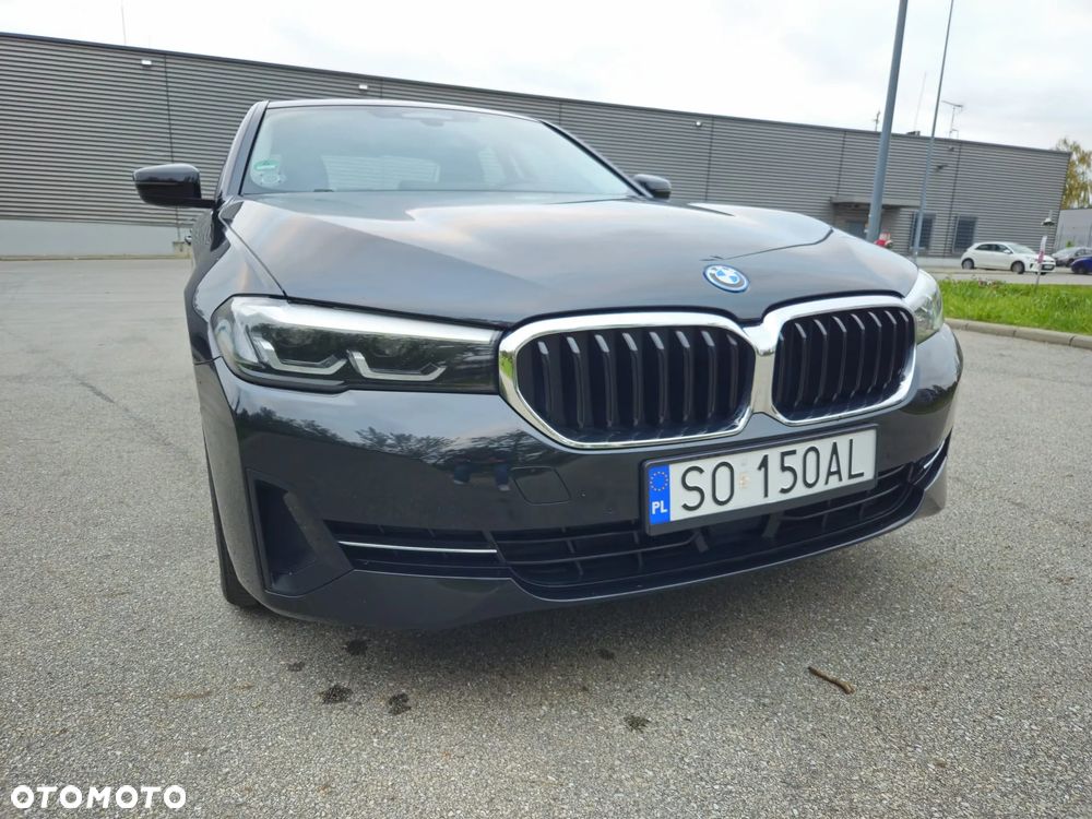 BMW Seria 5 530e Luxury Line - 17