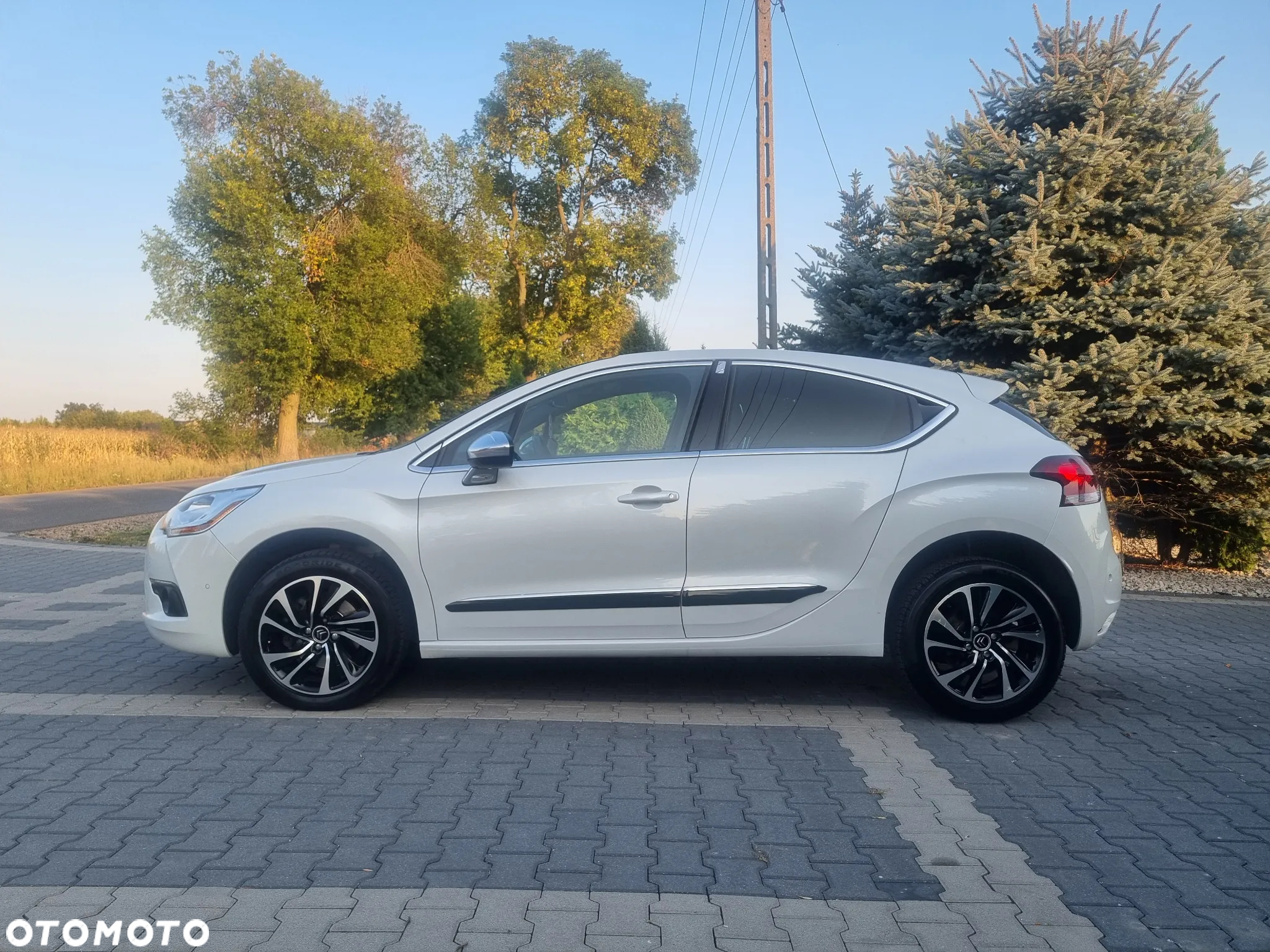 Citroën DS4 2.0 BlueHDi SoChic S&S - 3