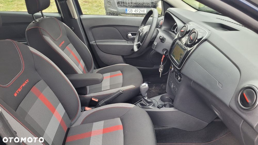 Dacia Logan TCe 90 S&S Easy-R Stepway - 12