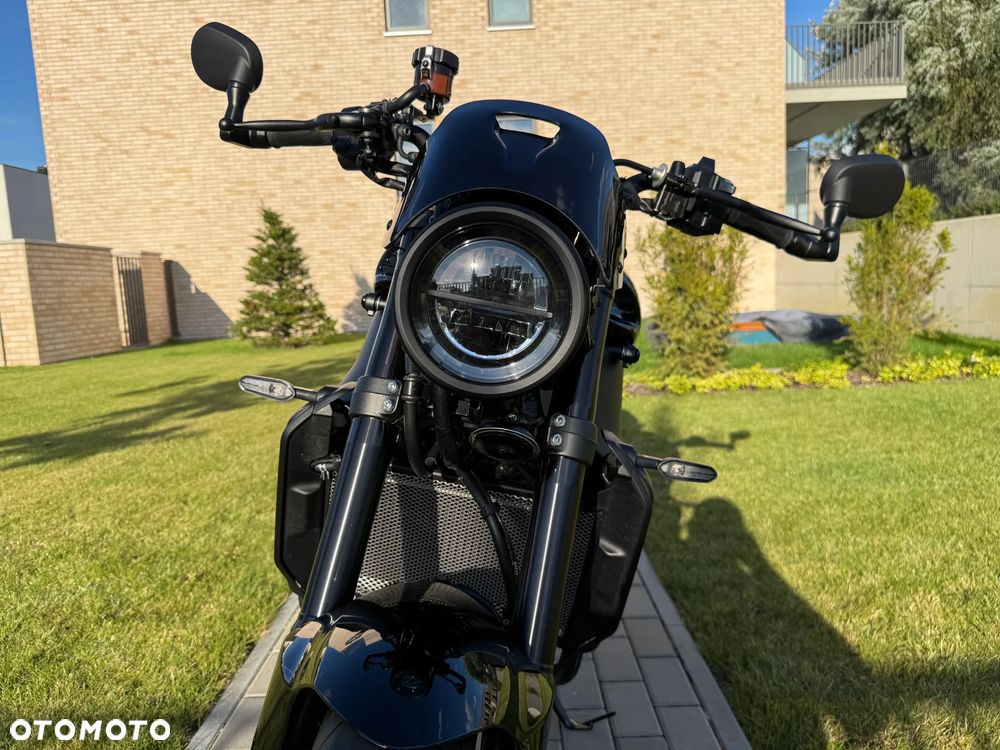 Yamaha XSR - 18