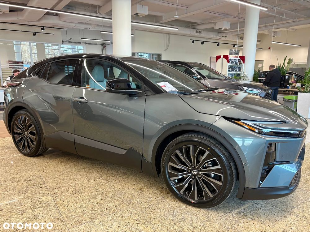 Toyota C-HR+ - 3