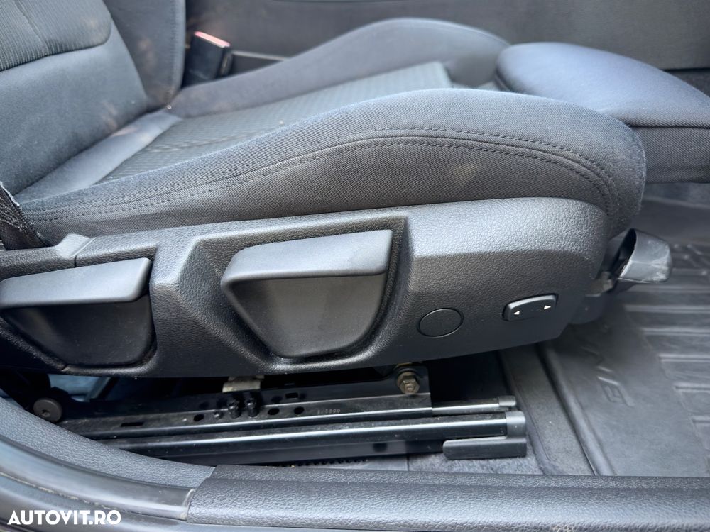 BMW Seria 1 - 13