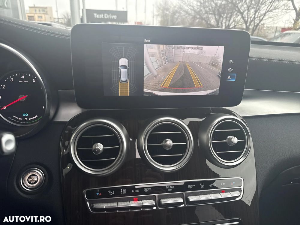 Mercedes-Benz GLC - 16