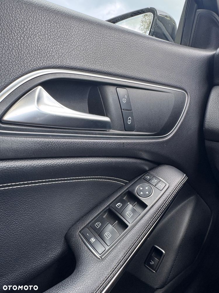 Mercedes-Benz CLA 220 CDI - 20
