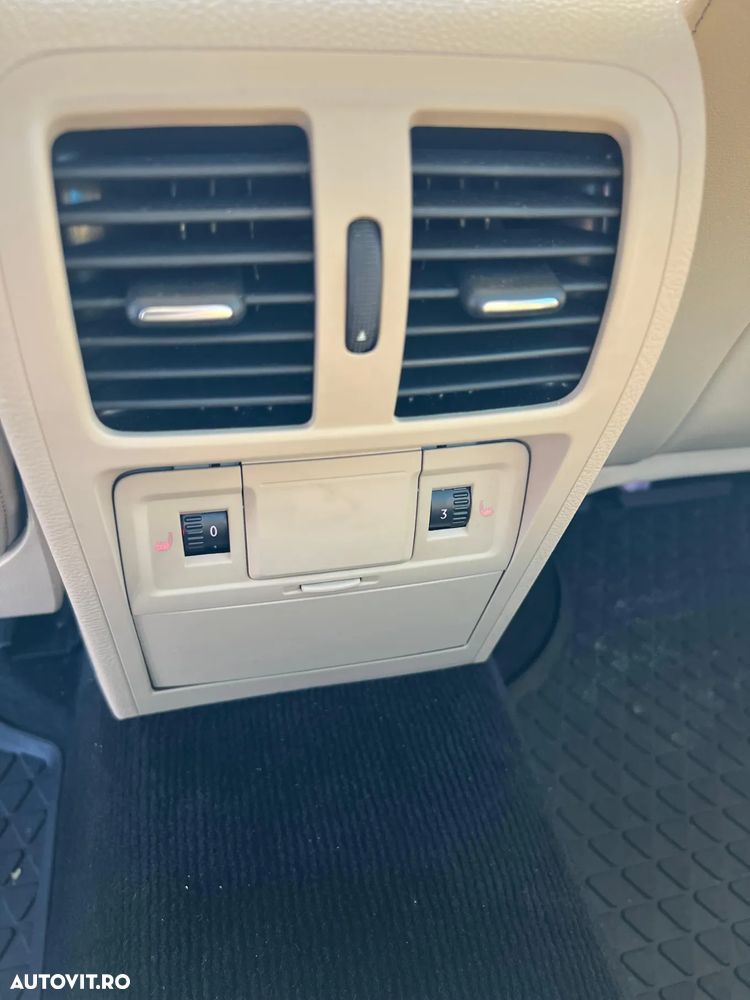 Volkswagen Passat 2.0 TDI 4Motion DSG BlueMotion Tech Comfortline - 19