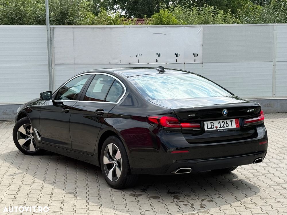 BMW Seria 5 520d xDrive Aut. Luxury Line - 3