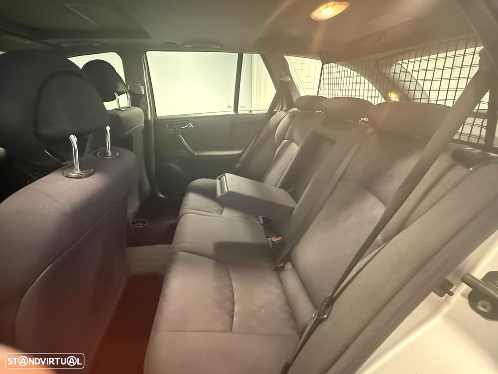Mercedes-Benz C 220 - 16