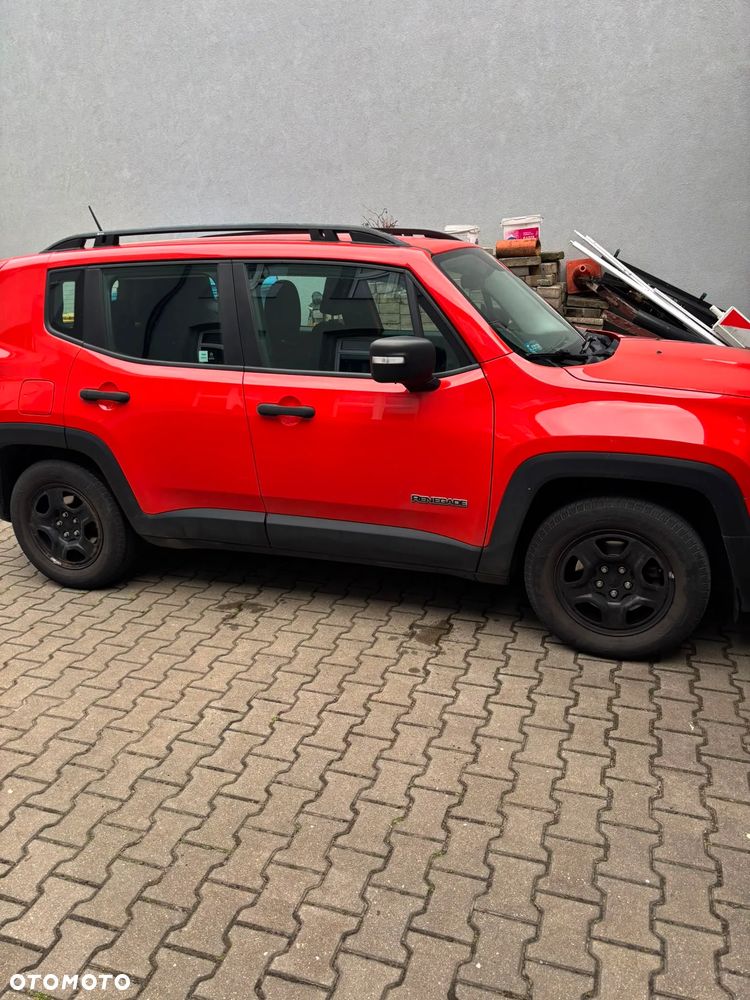 Jeep Renegade 1.6 E-TorQ Sport FWD - 18