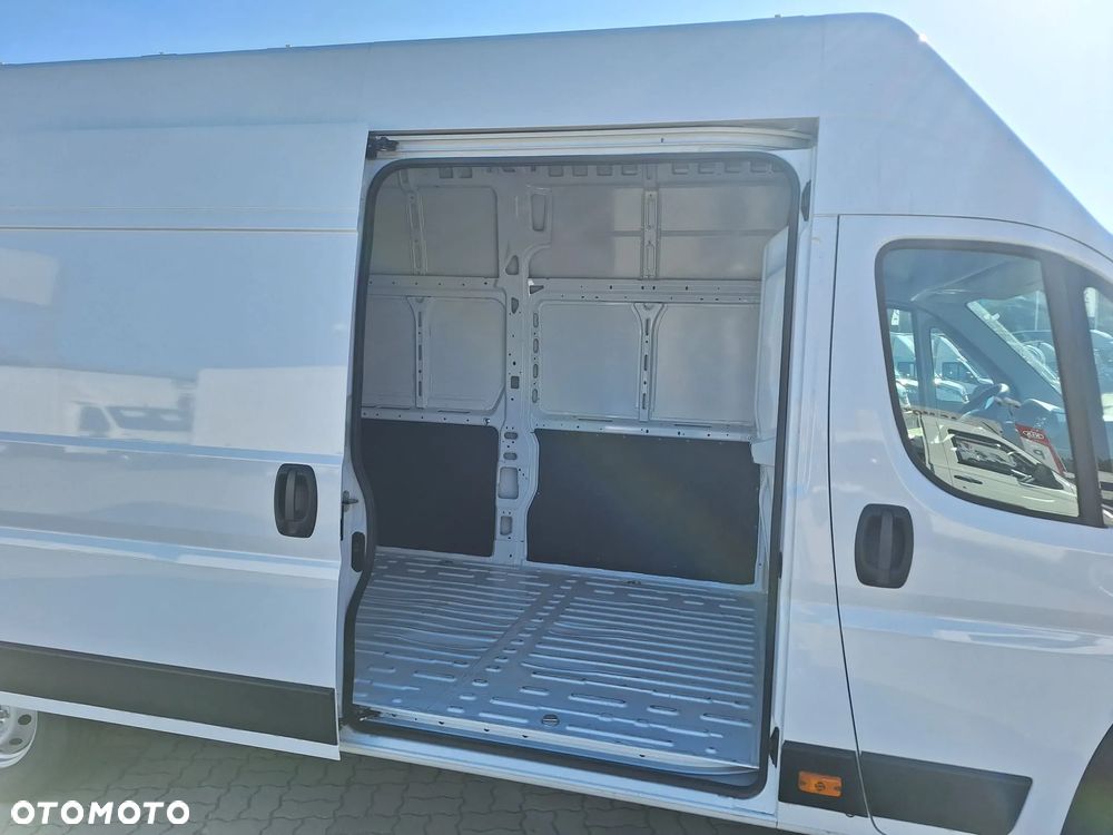 Fiat Ducato L4H3 - niski przebieg - baza Kamper - max wysoki - super stan - 8