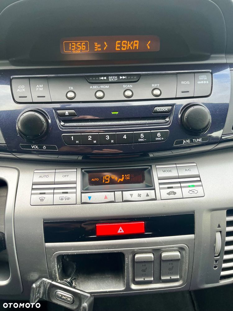 Honda FR-V - 21