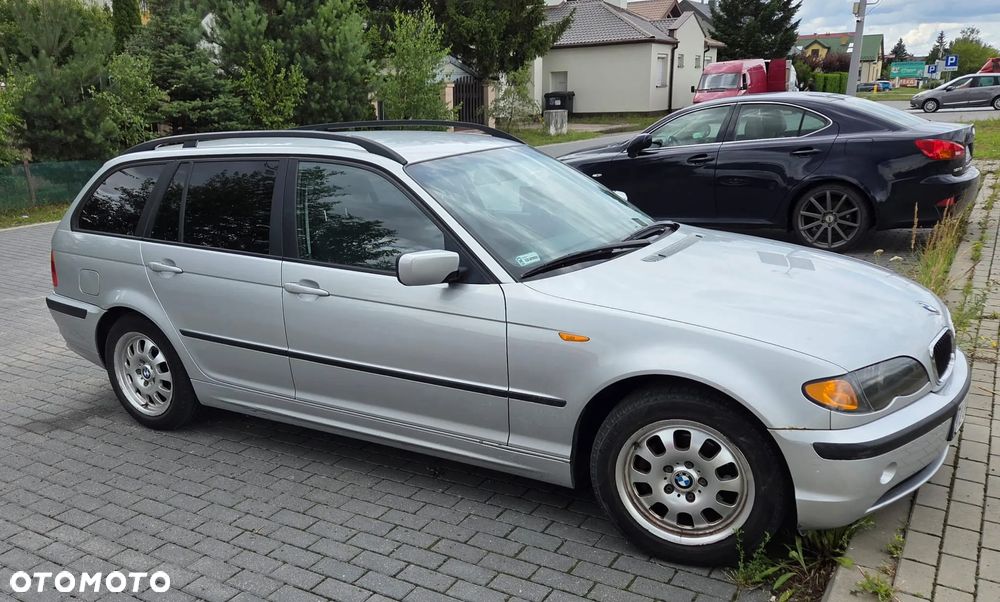 BMW Seria 3 318i - 3