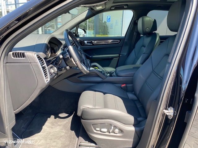 Porsche Cayenne E-Hybrid - 17