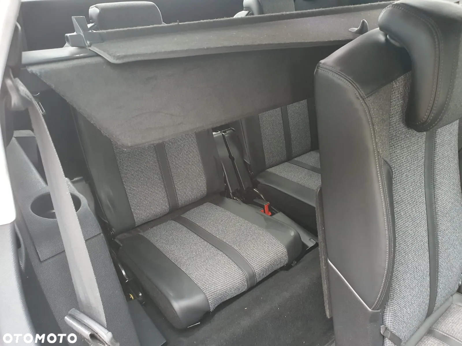 Peugeot 5008 1.2 PureTech Active Pack S&S - 23