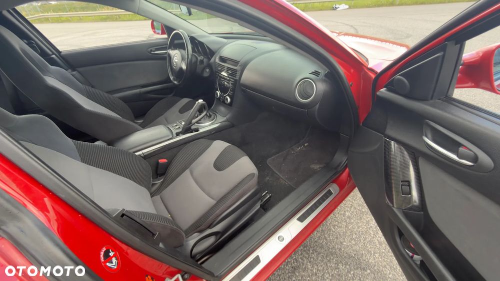 Mazda RX-8 - 16