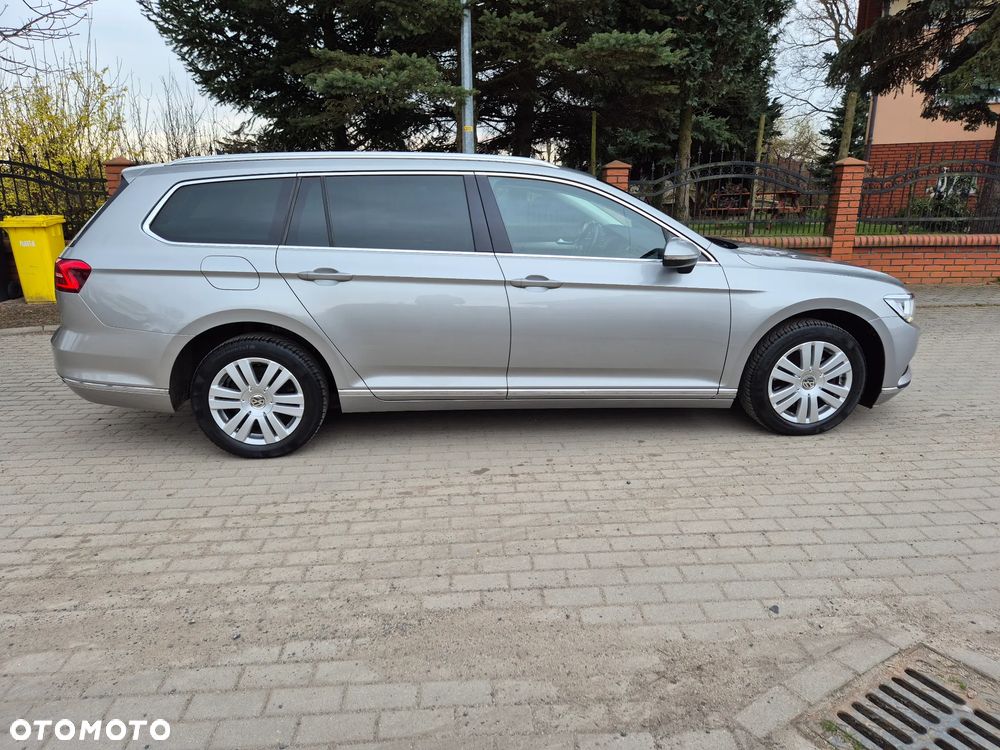 Volkswagen Passat 2.0 TDI SCR (BlueMotion Technology) Highline - 4