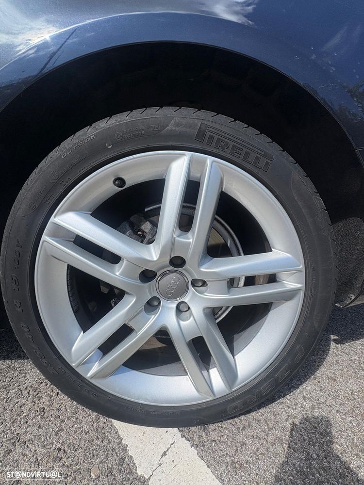 Audi A6 Avant 2.0 TDI Ultra S tronic - 25