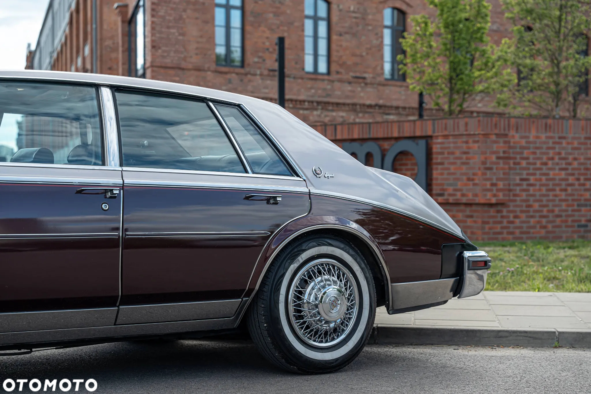 Cadillac Seville - 11