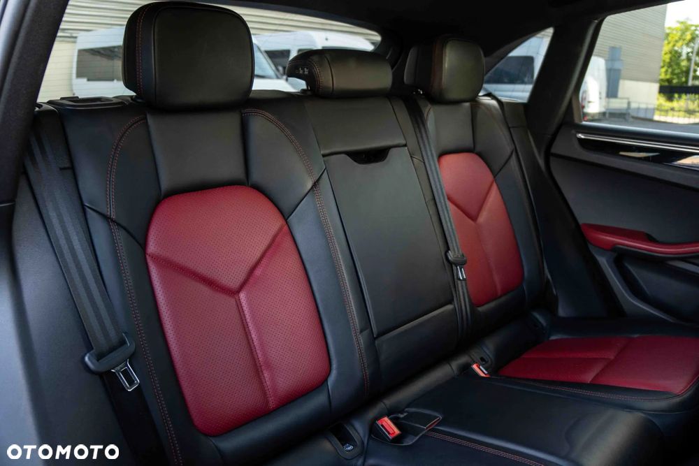 Porsche Macan - 26