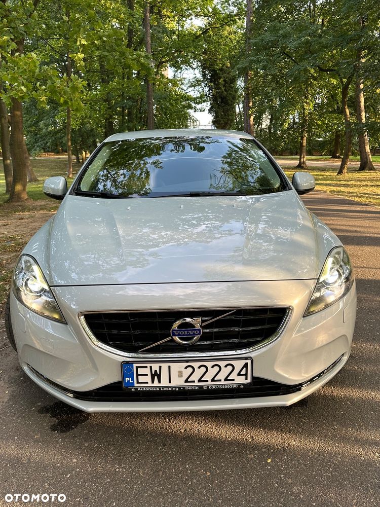 Volvo V40 T3 R-Design Momentum - 28