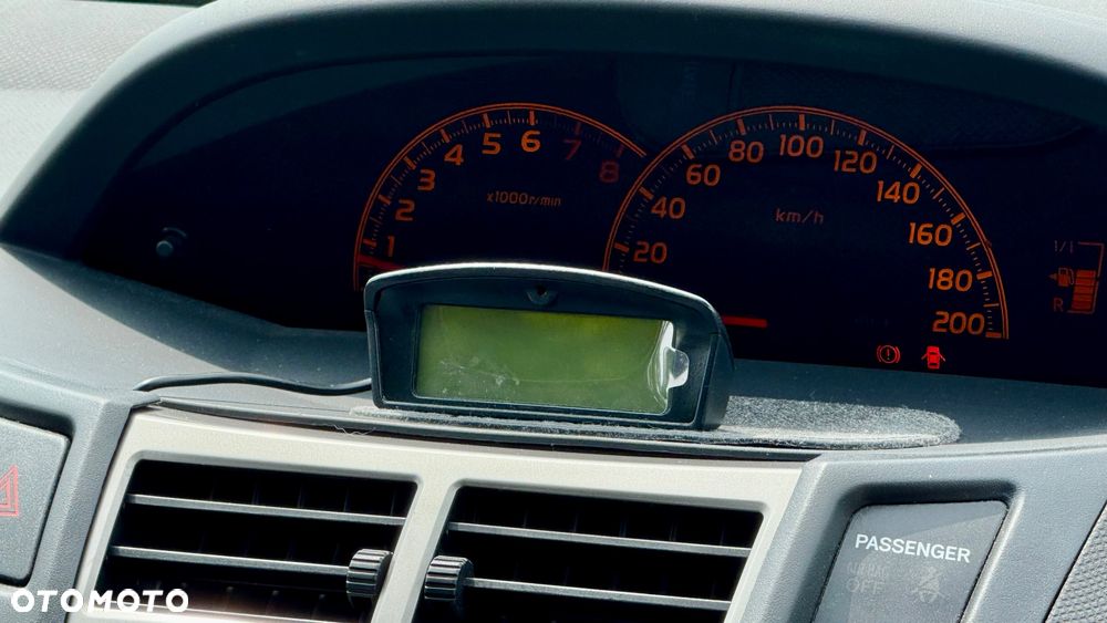 Toyota Yaris 1.33 Prestige - 25