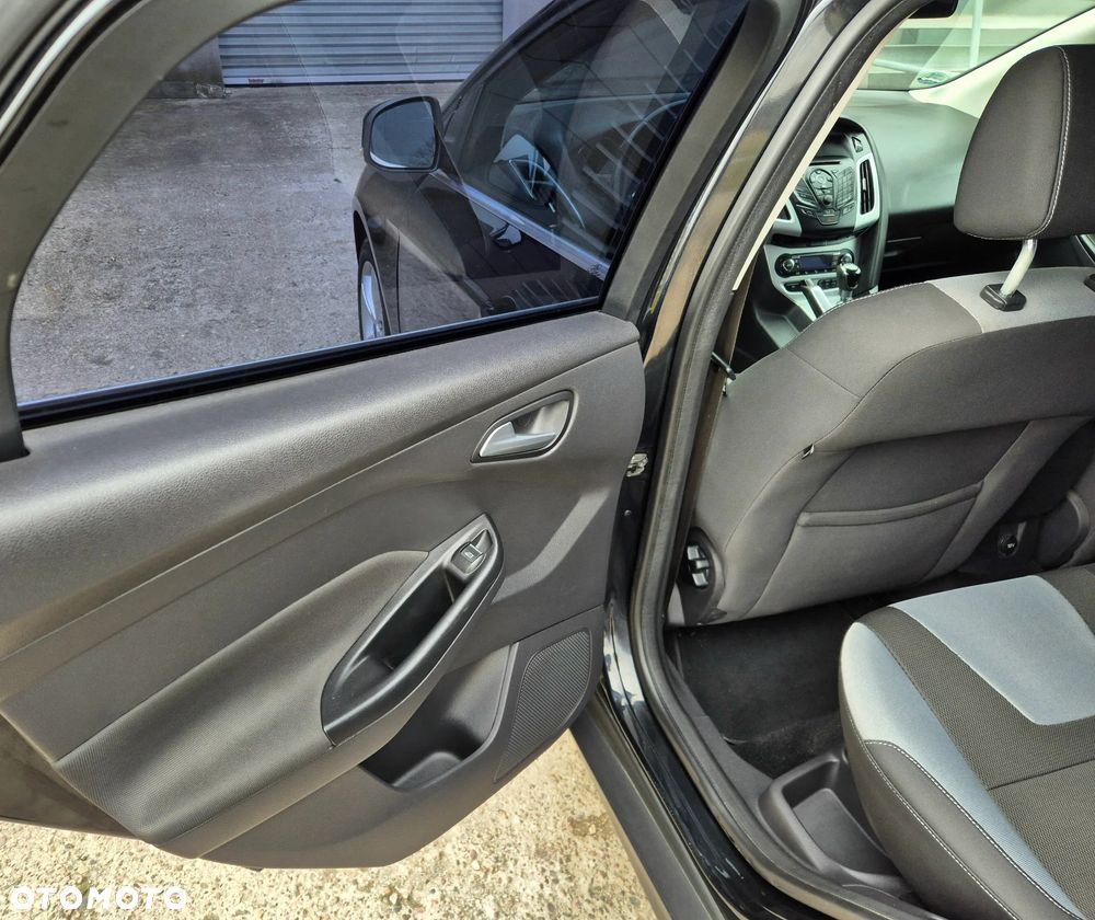 Ford Focus 1.0 EcoBoost Start-Stopp-System Champions Edition - 28