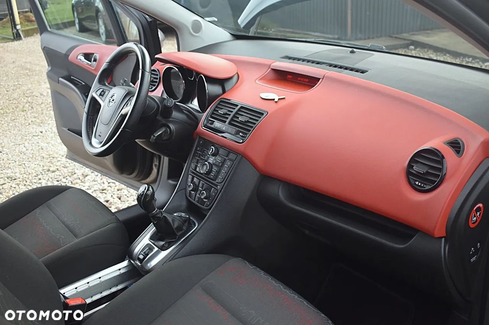 Opel Meriva - 23