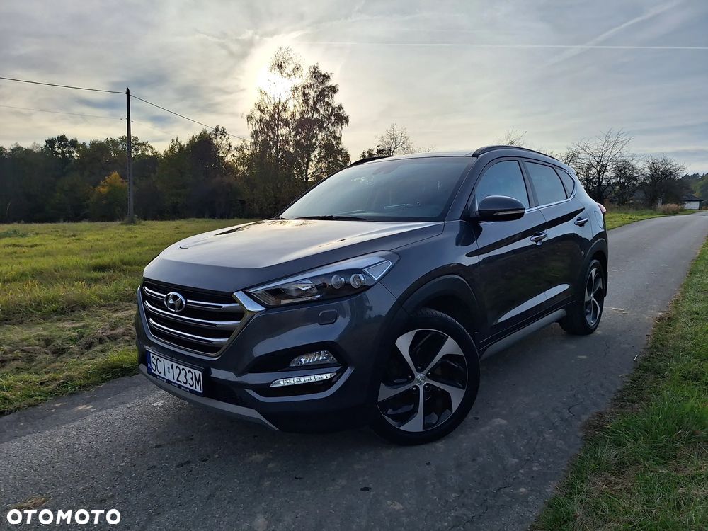 Hyundai Tucson 2.0 CRDI BlueDrive Style 2WD - 1