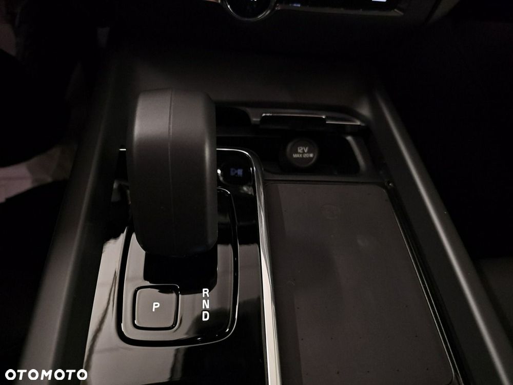 Volvo V60 B4 B Plus Dark - 26