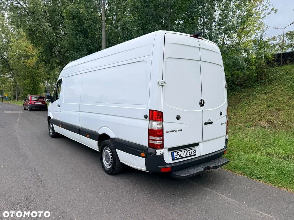 Mercedes-Benz Sprinter - 4