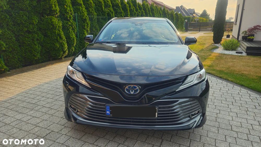 Toyota Camry 2.5 Hybrid Executive CVT - 2