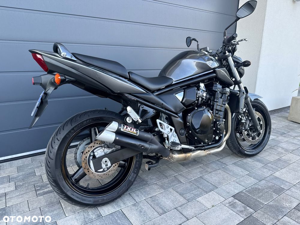 Suzuki Bandit - 10