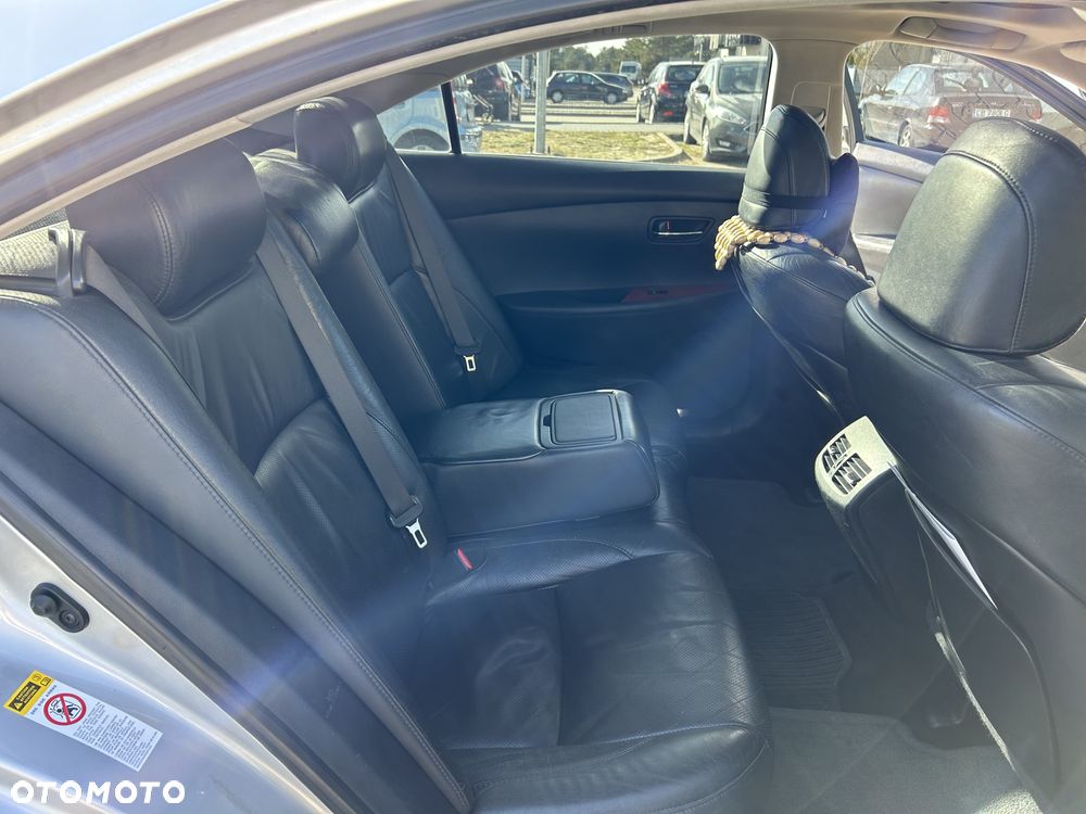 Lexus ES Standard - 9