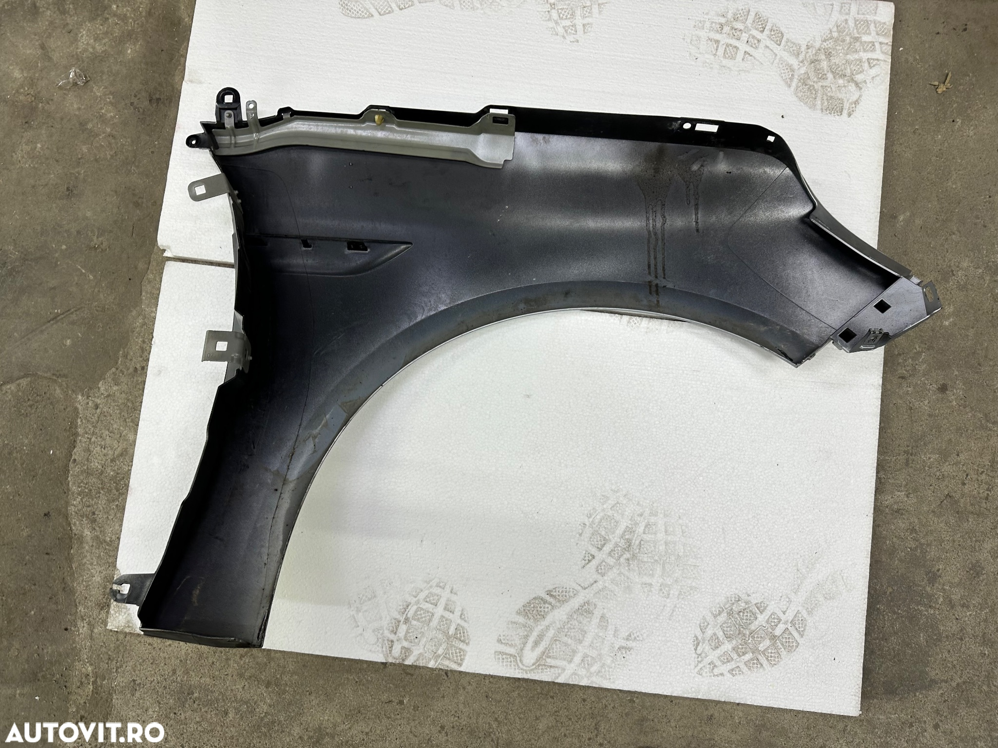 Aripa stanga fata completa RENAULT MEGANE an 2022  cu defect - 5