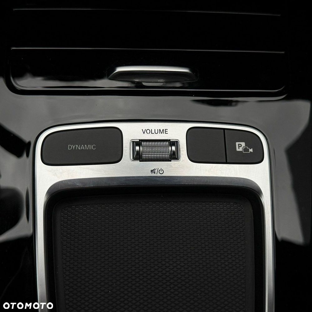 Mercedes-Benz Klasa A 200 AMG Line 7G-DCT - 22