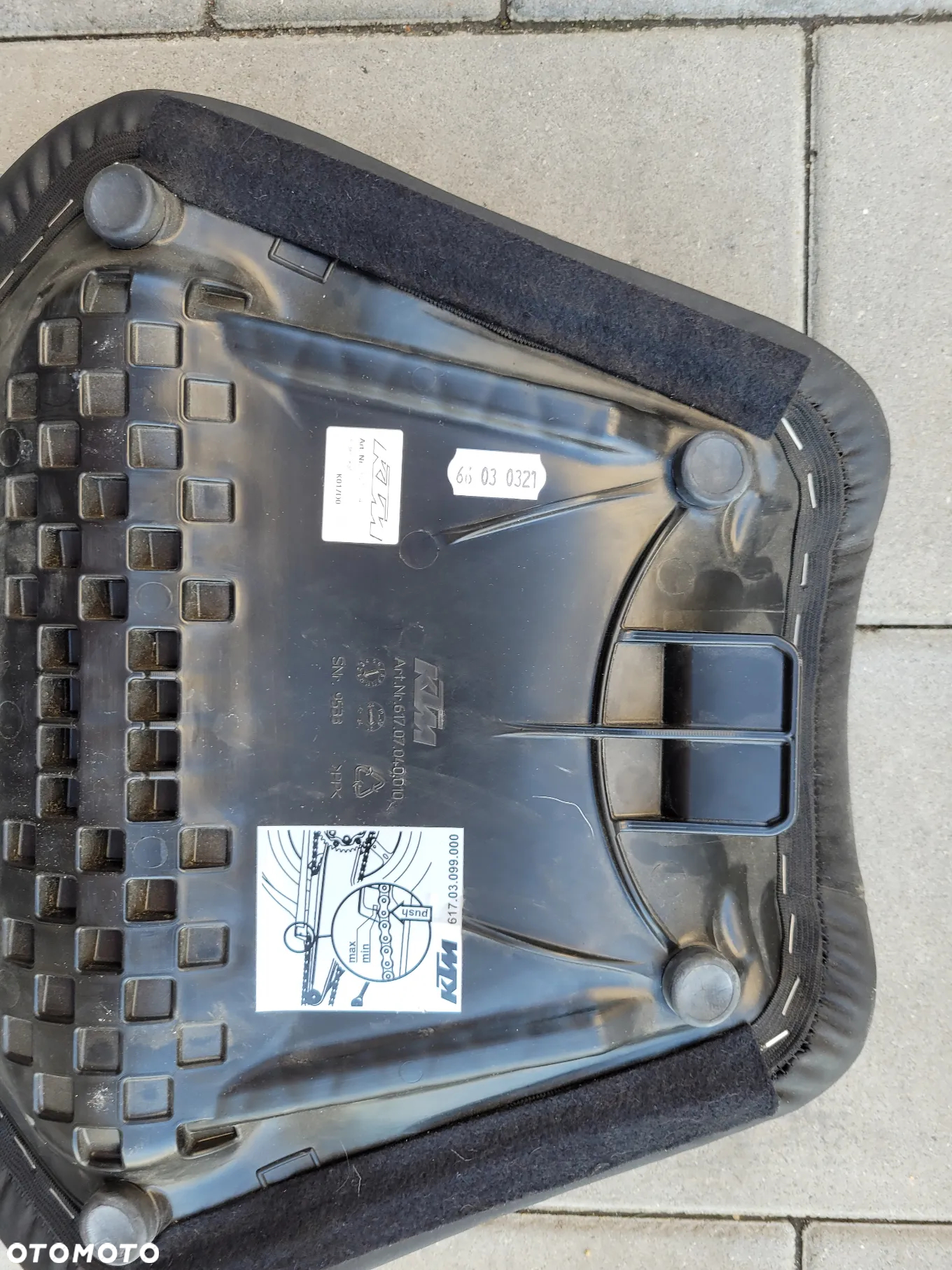 Kanapa, fotel przód, siedzenie kierowcy KTM Super Duke 1290 - 10