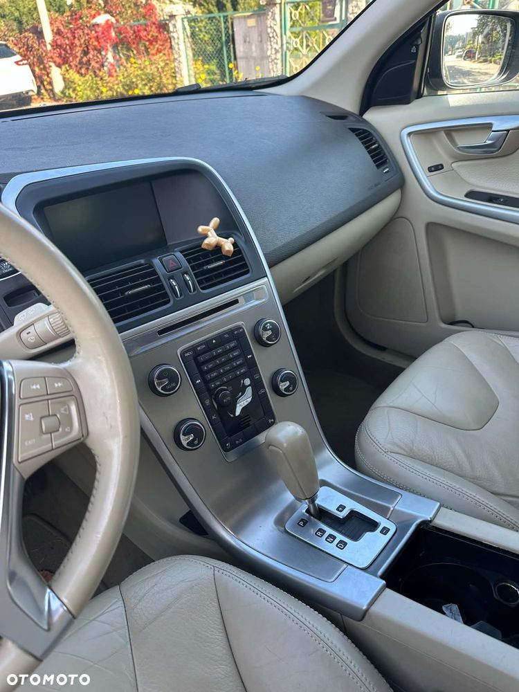 Volvo XC 60 T6 AWD R-Design - 9