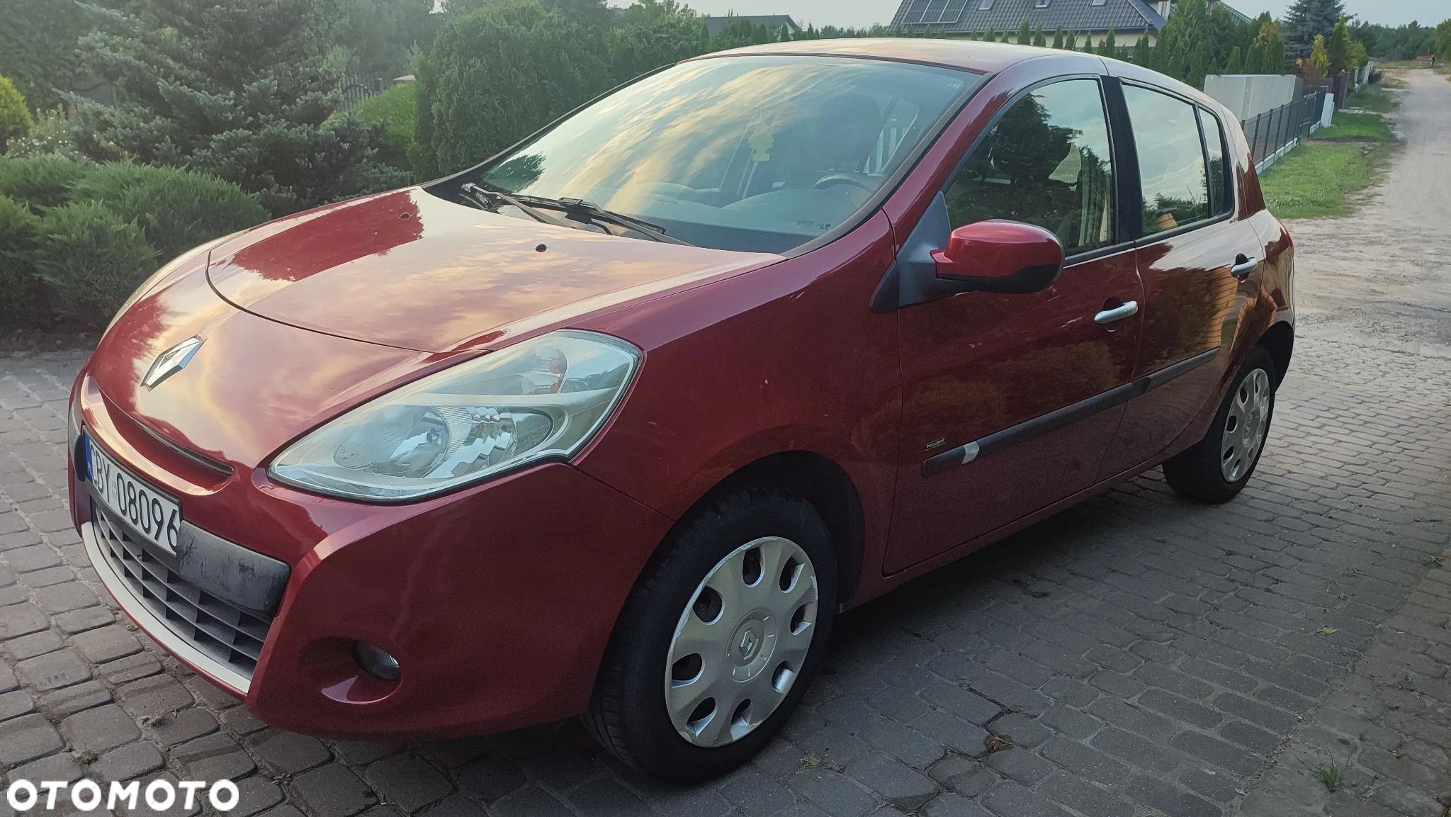 Renault Clio 1.2 16V Authentique - 1