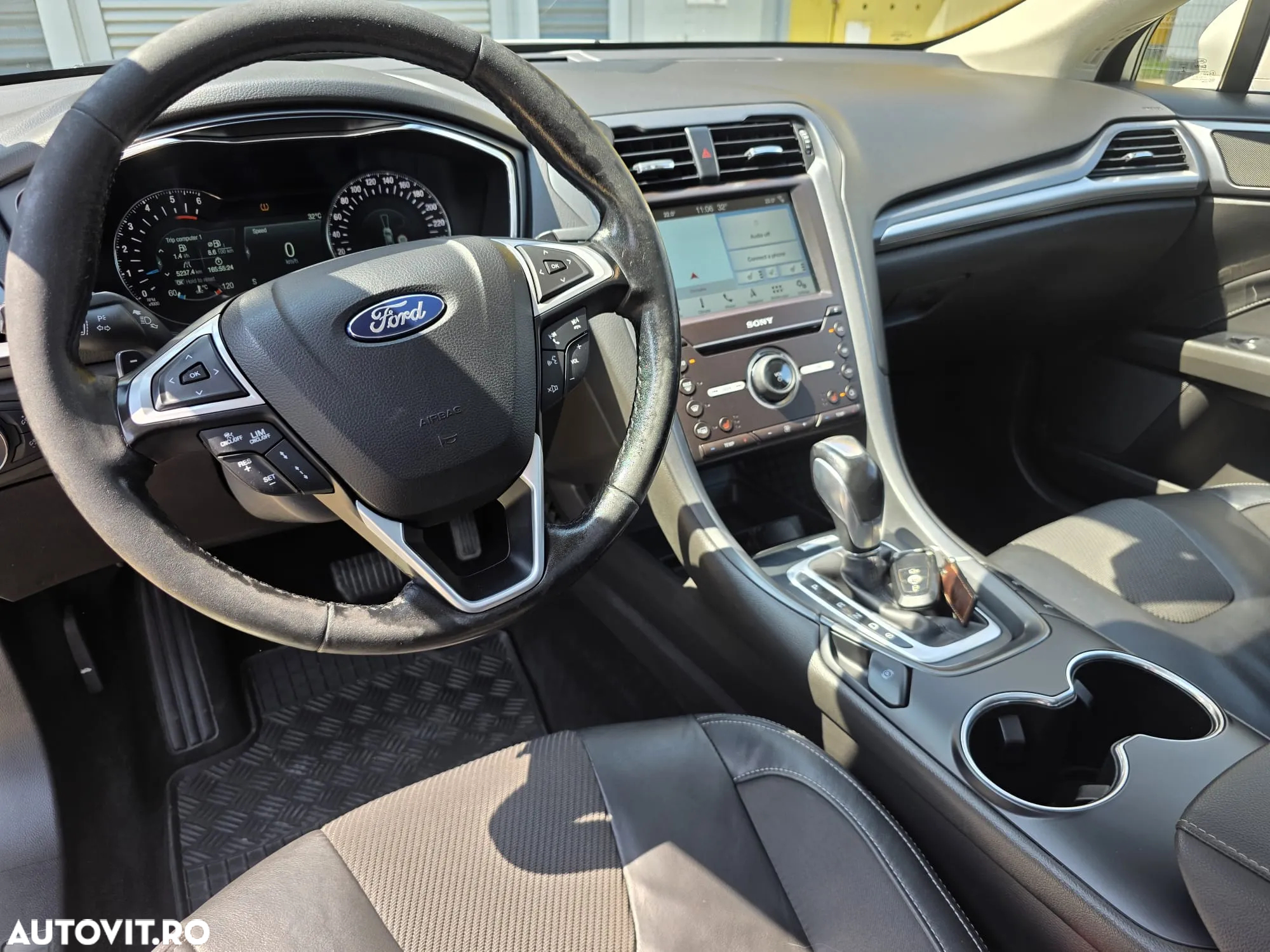 Ford Mondeo 2.0 TDCi Powershift AWD ST Line High - 14