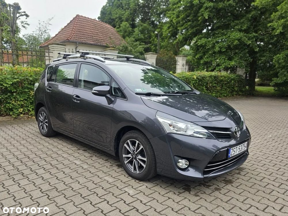 Toyota Verso 1.8 Premium 7os - 2